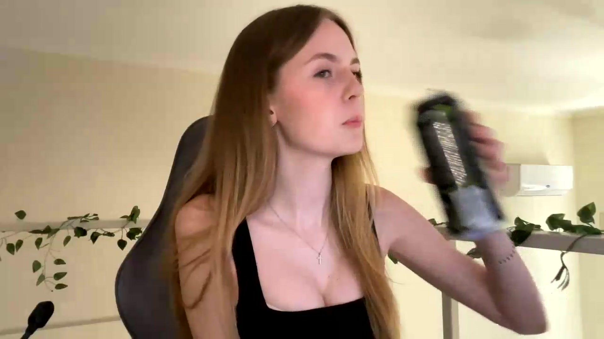 Gallery image thumbnail from SelinaMynx's myfreecams stream on, 07/05/2026, 09:02 image 19 of 20