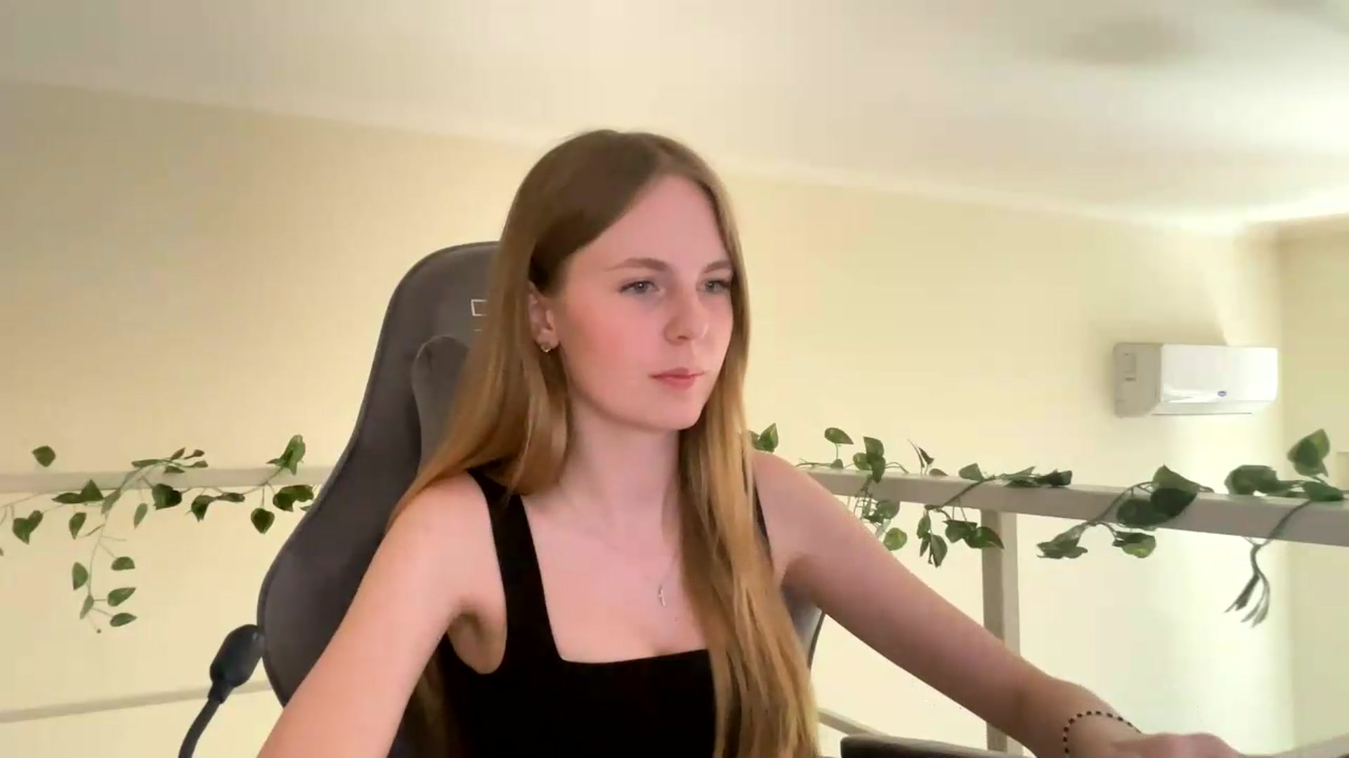Gallery image thumbnail from SelinaMynx's myfreecams stream on, 07/05/2026, 11:55 image 7 of 20