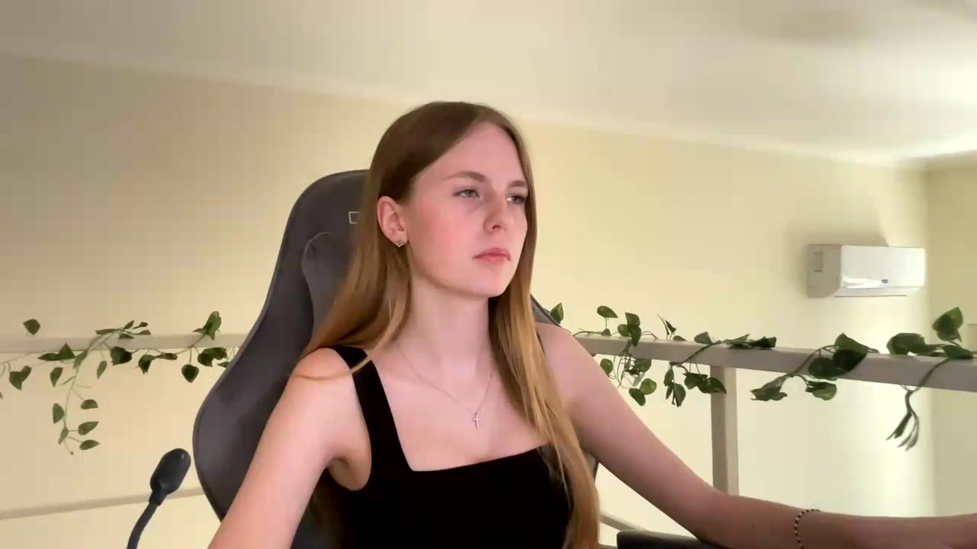 Gallery image thumbnail from SelinaMynx's myfreecams stream on, 07/05/2026, 11:55 image 14 of 20