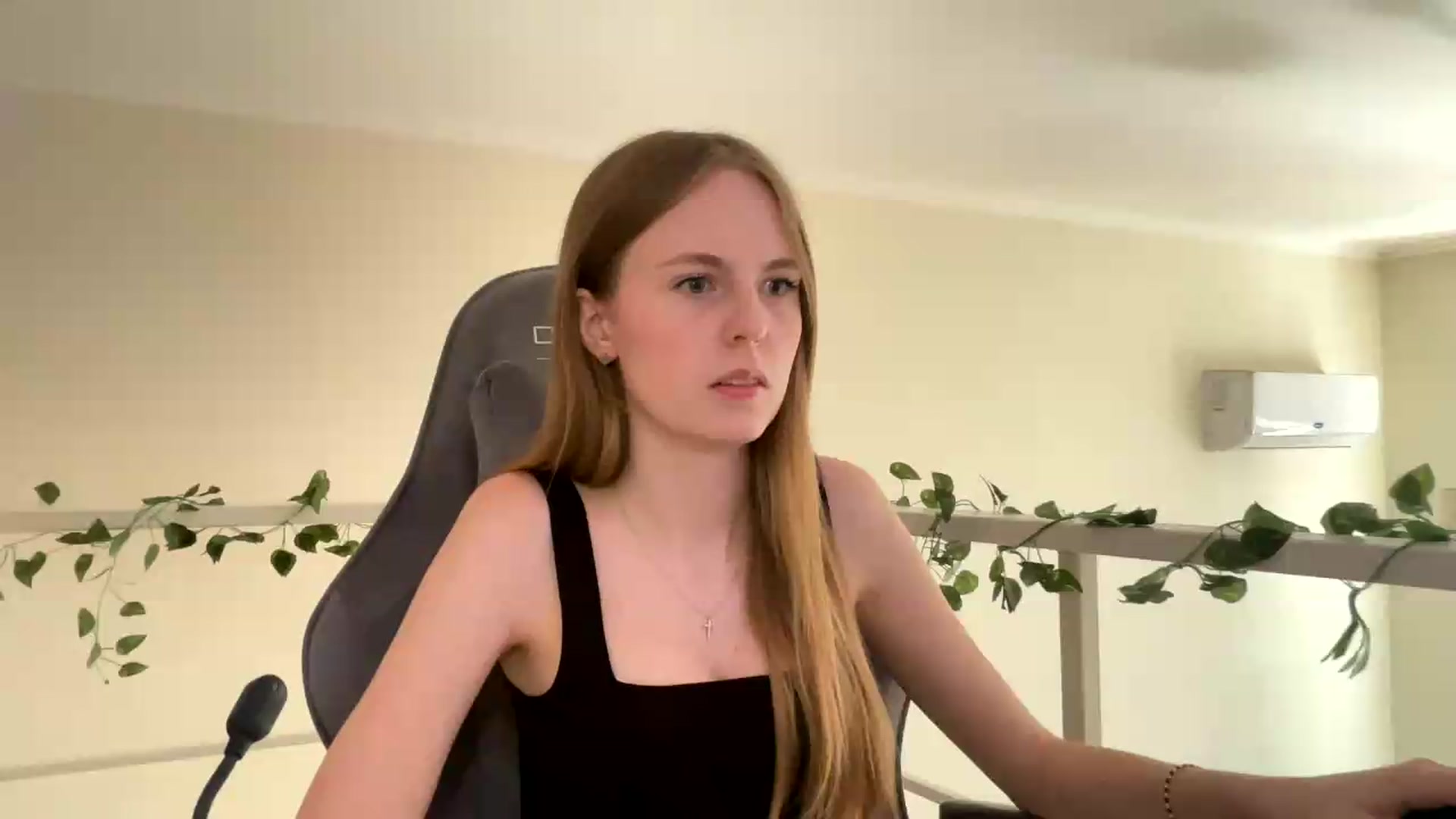 Gallery image thumbnail from SelinaMynx's myfreecams stream on, 07/05/2026, 11:55 image 5 of 20