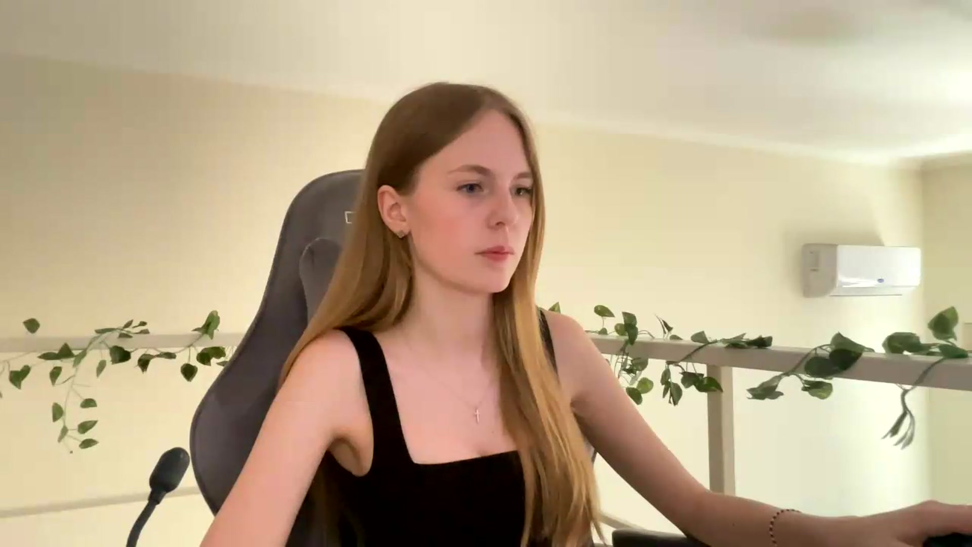 Gallery image thumbnail from SelinaMynx's myfreecams stream on, 07/05/2026, 11:55 image 10 of 20