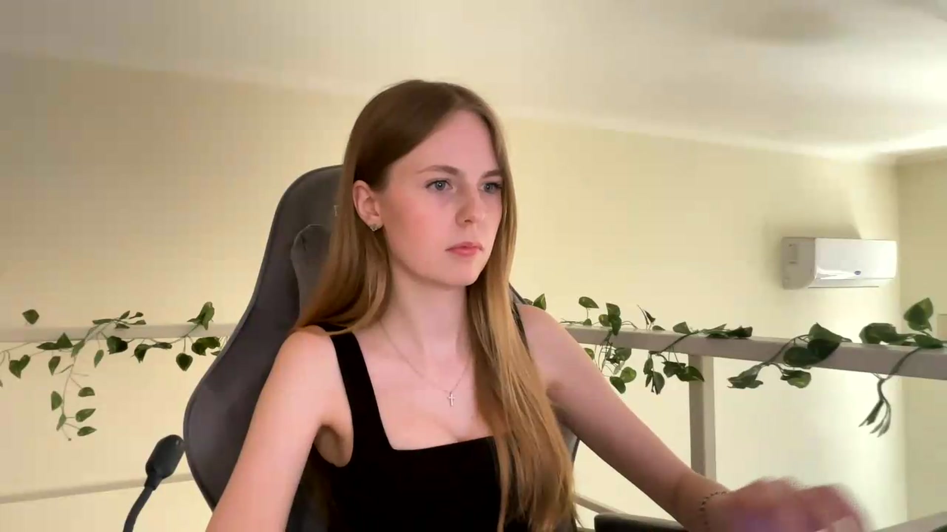 Gallery image thumbnail from SelinaMynx's myfreecams stream on, 07/05/2026, 11:55 image 12 of 20