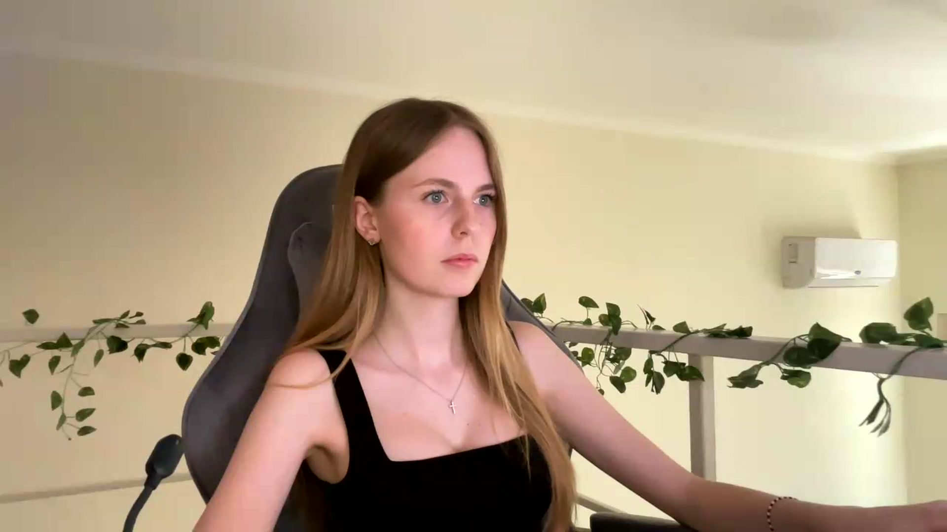Gallery image thumbnail from SelinaMynx's myfreecams stream on, 07/05/2026, 11:55 image 18 of 20