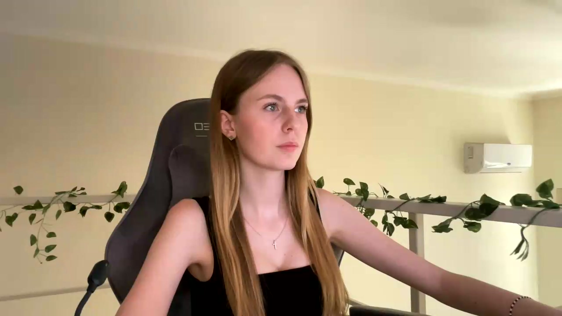 Gallery image thumbnail from SelinaMynx's myfreecams stream on, 07/05/2026, 11:55 image 2 of 20