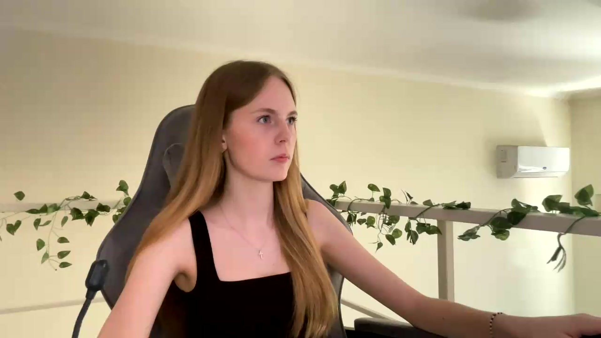 Gallery image thumbnail from SelinaMynx's myfreecams stream on, 07/05/2026, 13:10 image 16 of 20