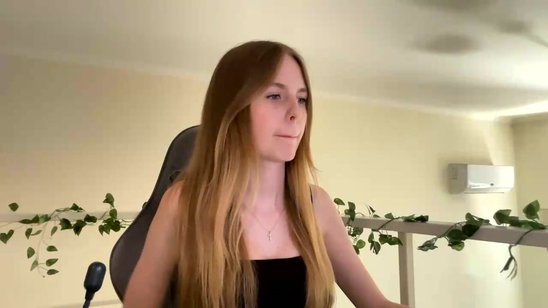 Gallery image thumbnail from SelinaMynx's myfreecams stream on, 07/05/2026, 13:10 image 19 of 20