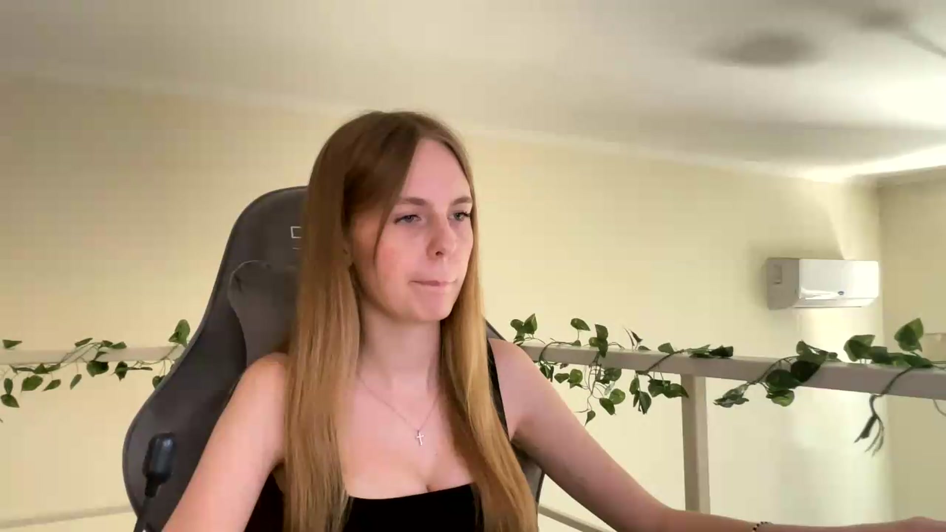 Gallery image thumbnail from SelinaMynx's myfreecams stream on, 07/05/2026, 13:52 image 4 of 20