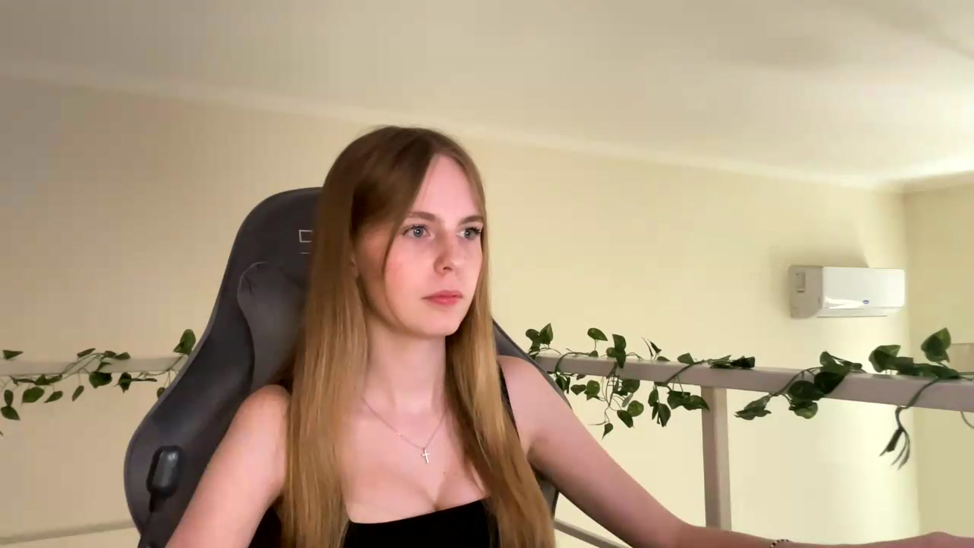 Gallery image thumbnail from SelinaMynx's myfreecams stream on, 07/05/2026, 13:52 image 9 of 20