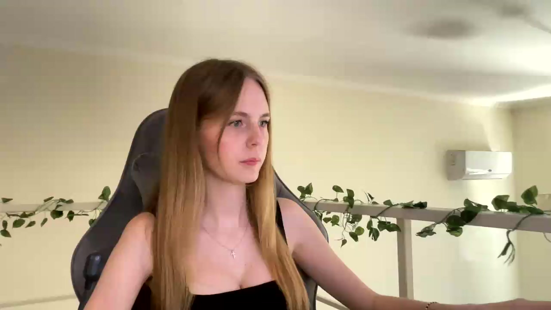 Gallery image thumbnail from SelinaMynx's myfreecams stream on, 07/05/2026, 13:52 image 1 of 20