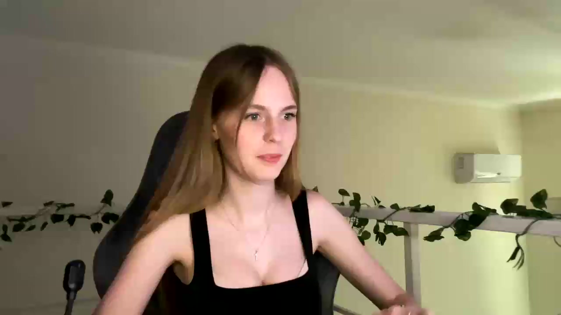 Gallery image thumbnail from SelinaMynx's myfreecams stream on, 07/05/2026, 14:01 image 18 of 20