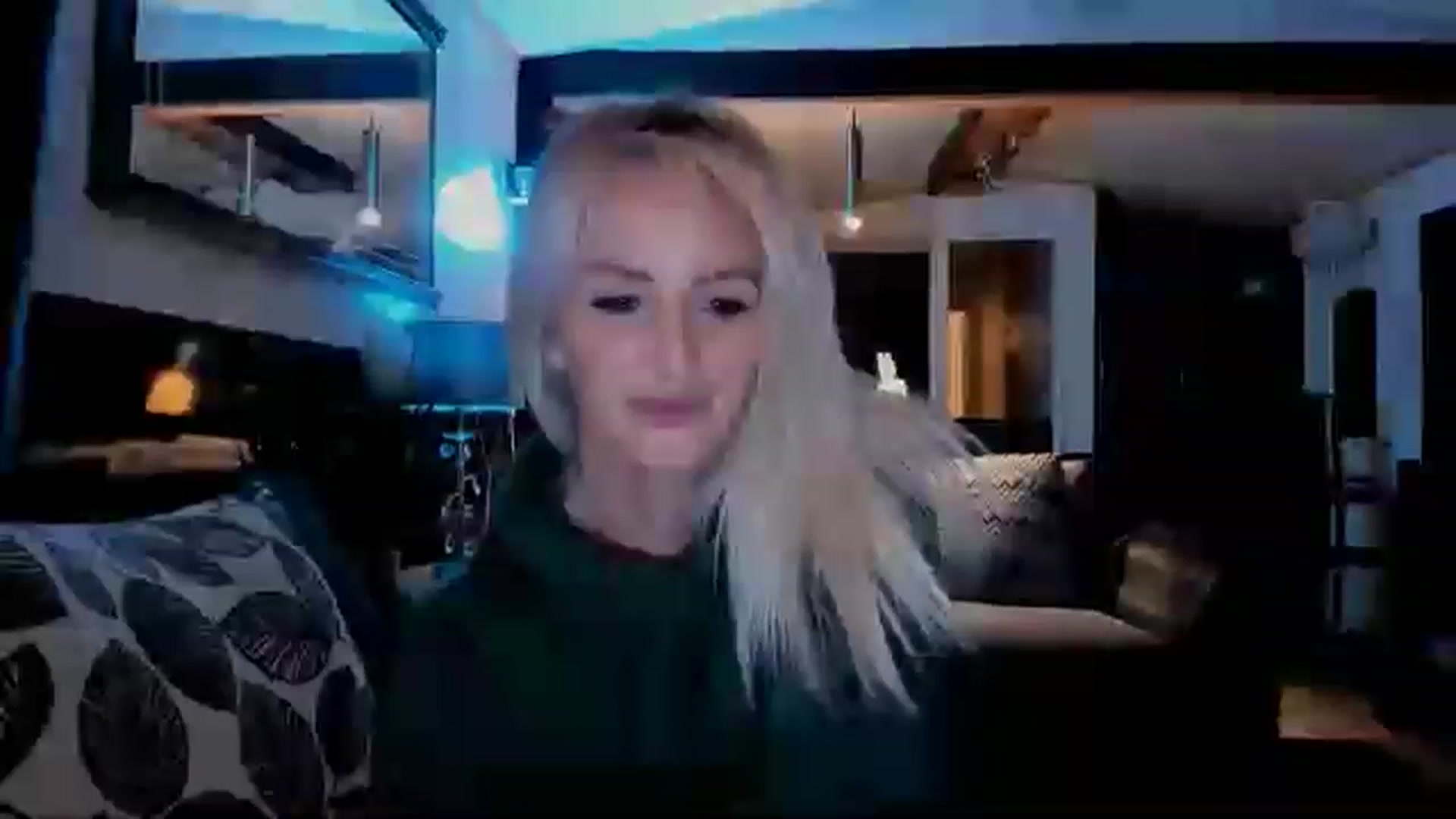 Gallery image thumbnail from SelinaRose's myfreecams stream on, 11/28/2022, 24:14 image 3 of 20