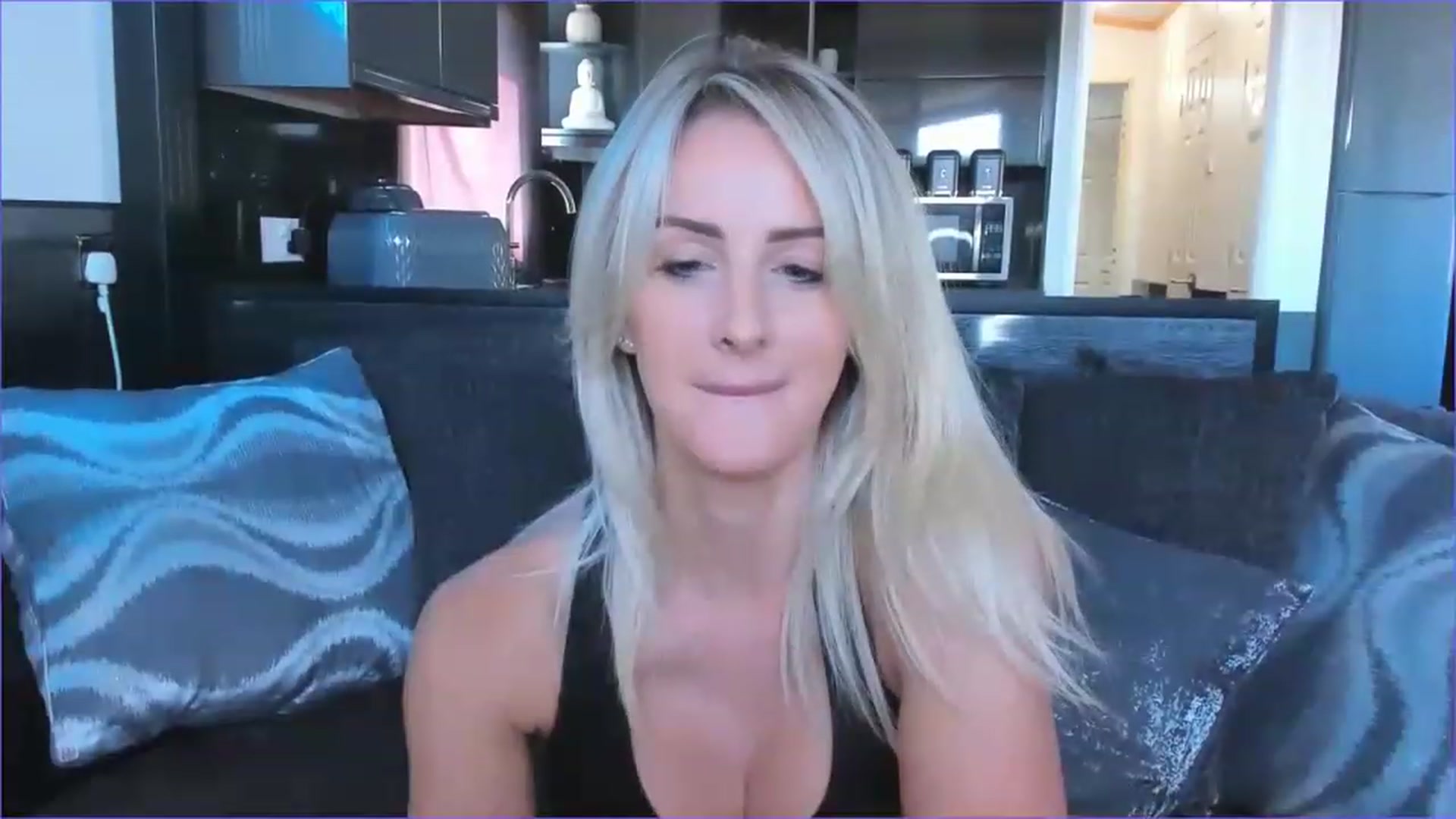 Gallery image thumbnail from SelinaRose's myfreecams stream on, 06/24/2023, 13:16 image 16 of 20