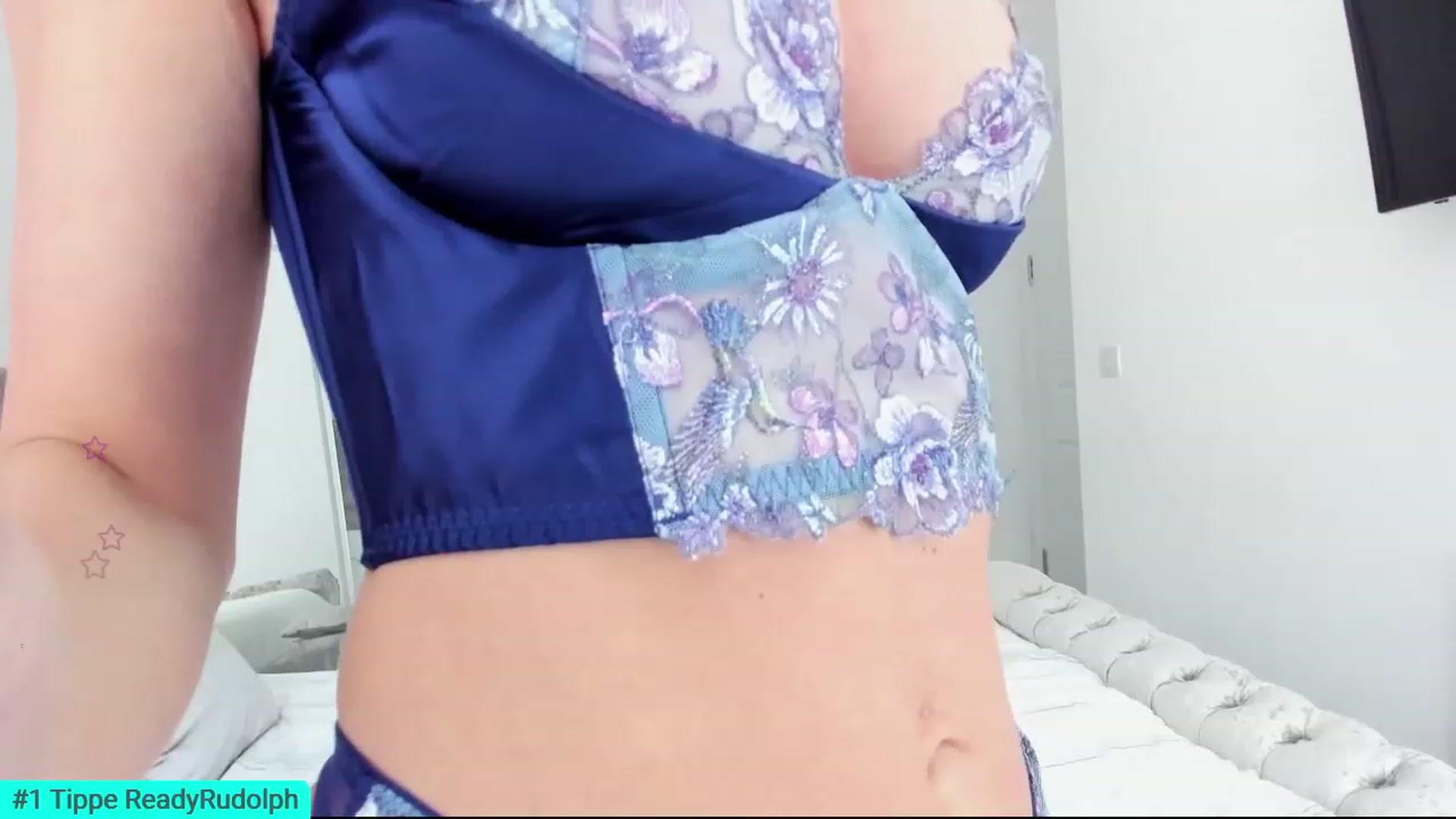Gallery image thumbnail from SelinaRose's myfreecams stream on, 07/03/2023, 16:26 image 13 of 20