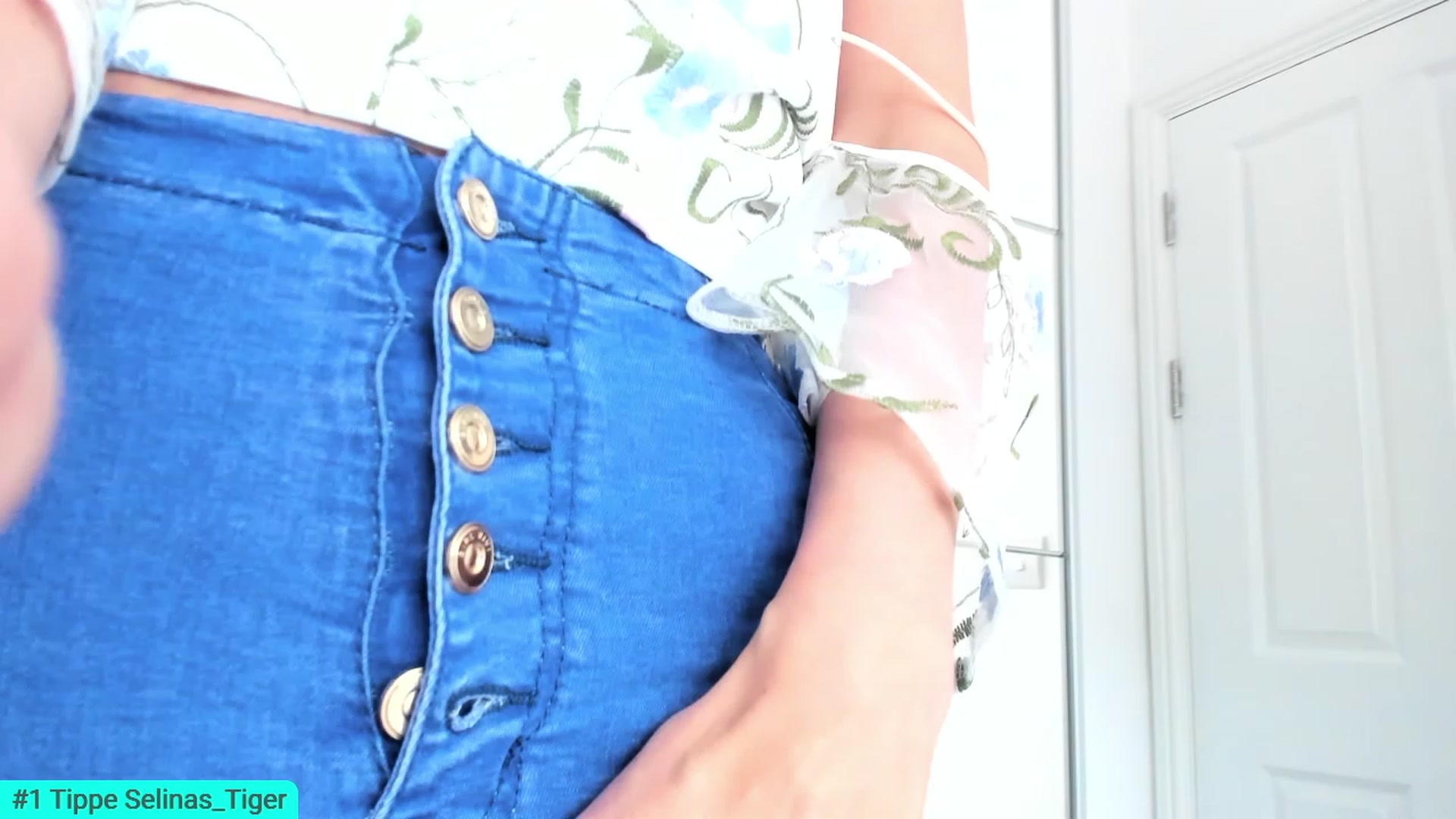 Gallery image thumbnail from SelinaRose's myfreecams stream on, 07/18/2023, 16:02 image 20 of 20
