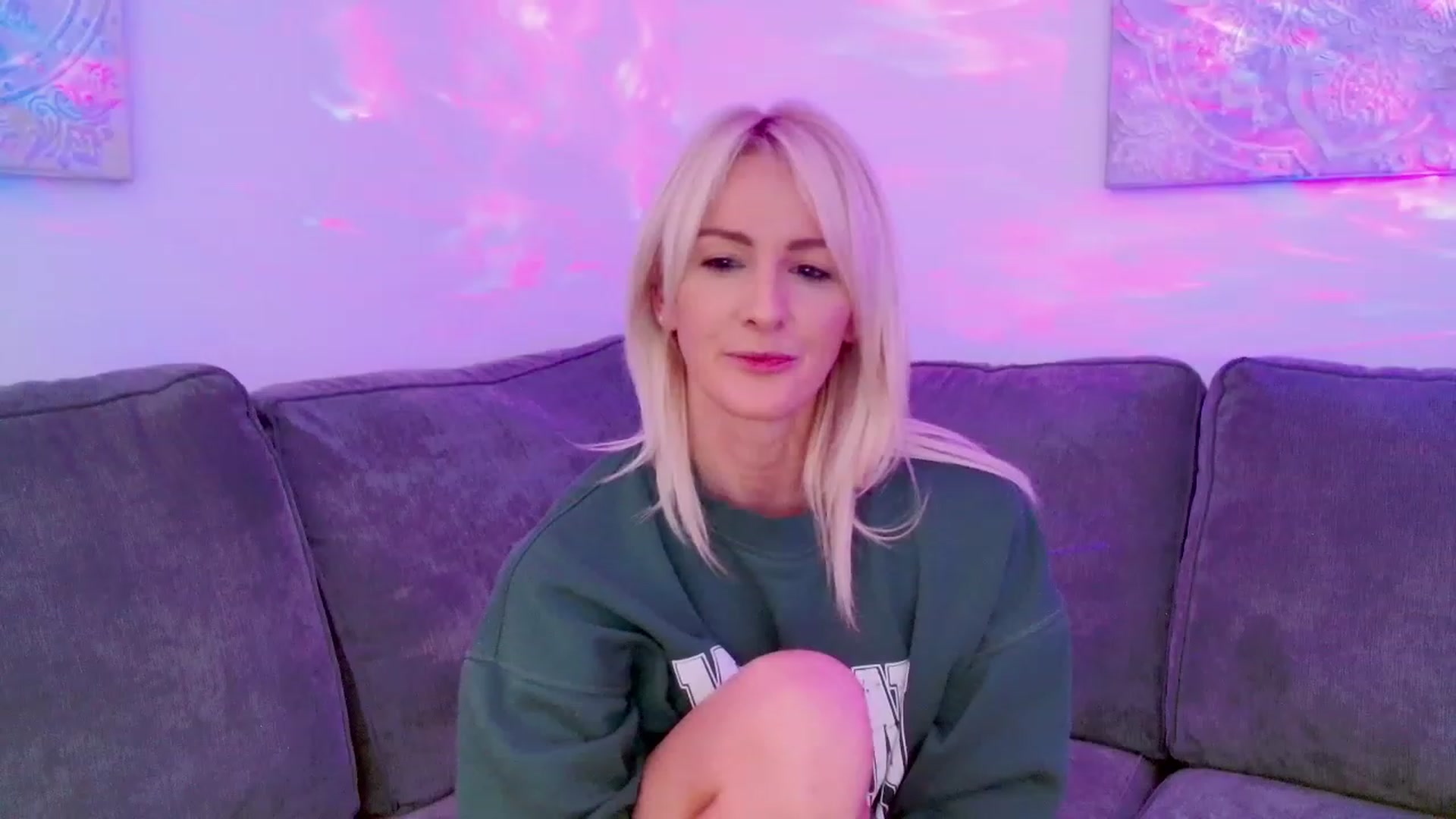 Gallery image thumbnail from SelinaRose's myfreecams stream on, 10/12/2023, 24:04 image 5 of 20