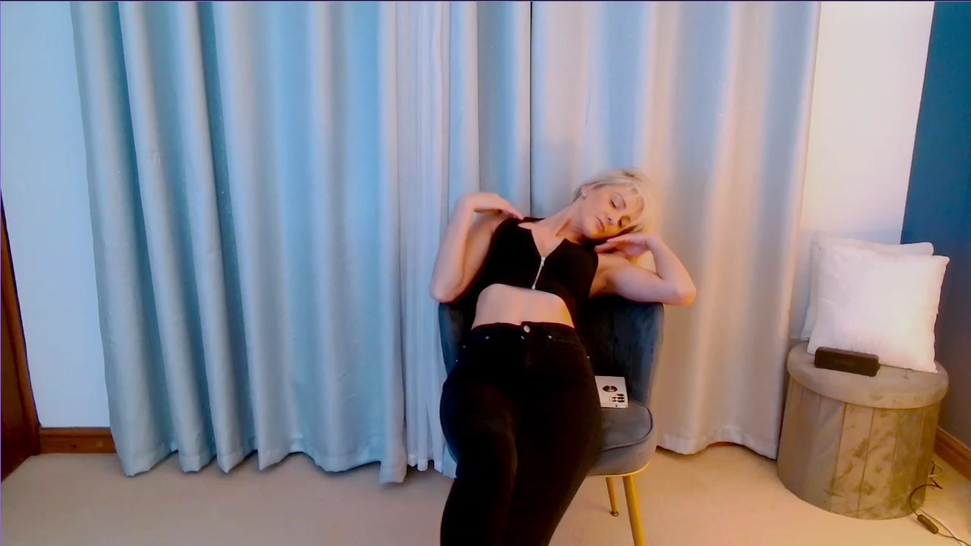Gallery image thumbnail from SelinaRose's myfreecams stream on, 11/06/2023, 24:02 image 7 of 20