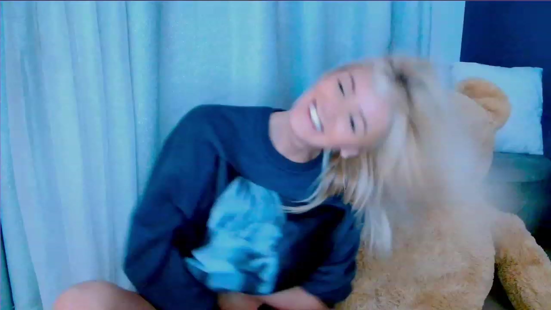 Gallery image thumbnail from SelinaRose's myfreecams stream on, 11/07/2023, 24:56 image 6 of 20