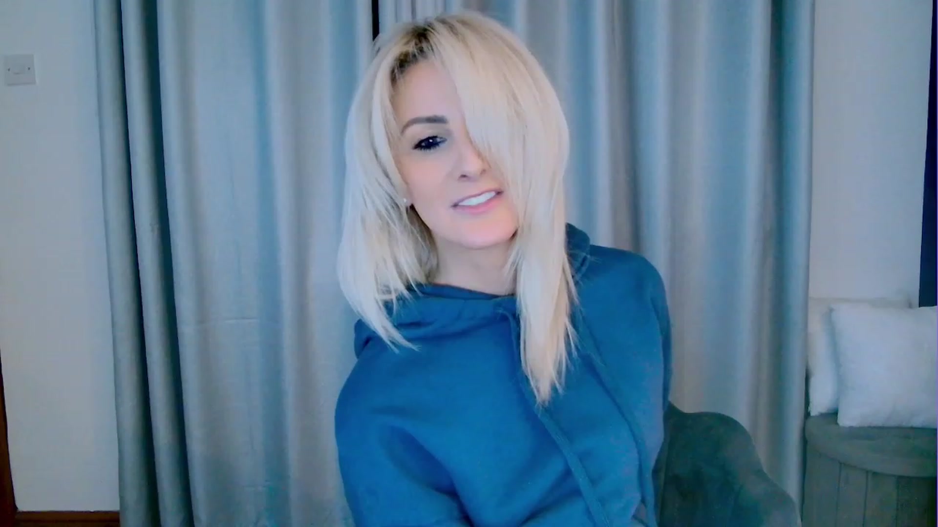 Gallery image thumbnail from SelinaRose's myfreecams stream on, 11/08/2023, 24:01 image 8 of 20