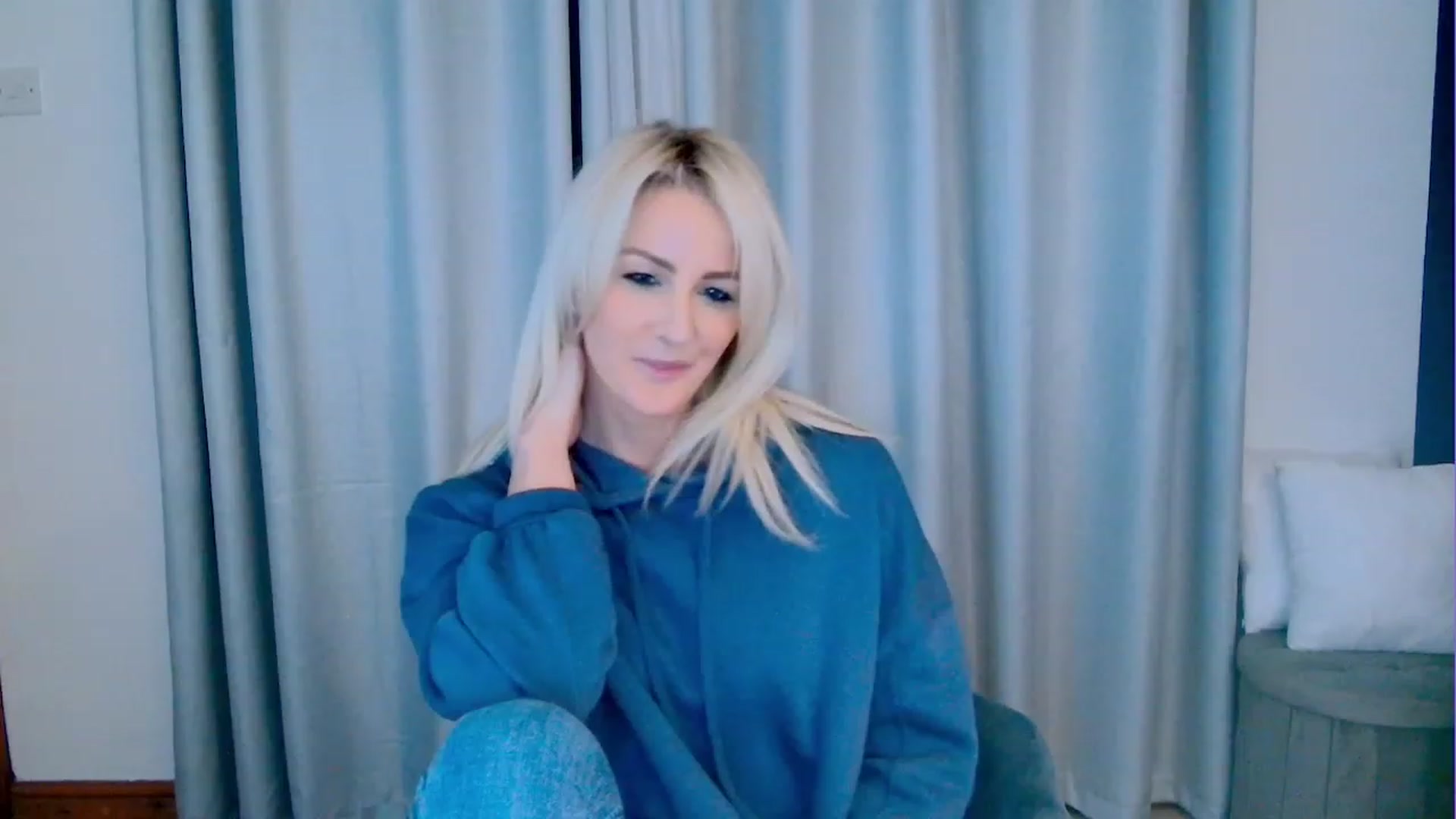 Gallery image thumbnail from SelinaRose's myfreecams stream on, 11/08/2023, 24:01 image 20 of 20
