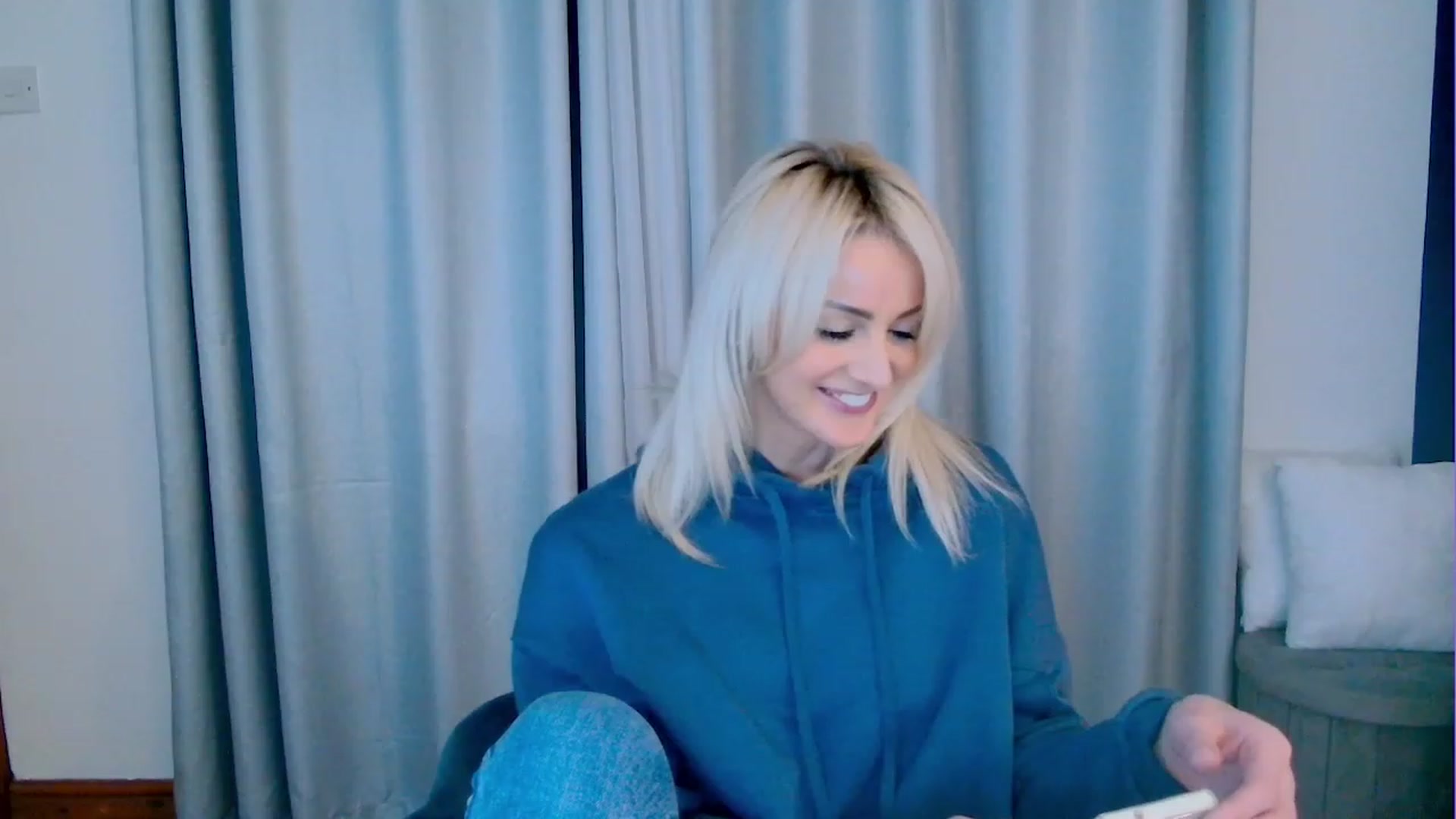Gallery image thumbnail from SelinaRose's myfreecams stream on, 11/08/2023, 24:01 image 13 of 20