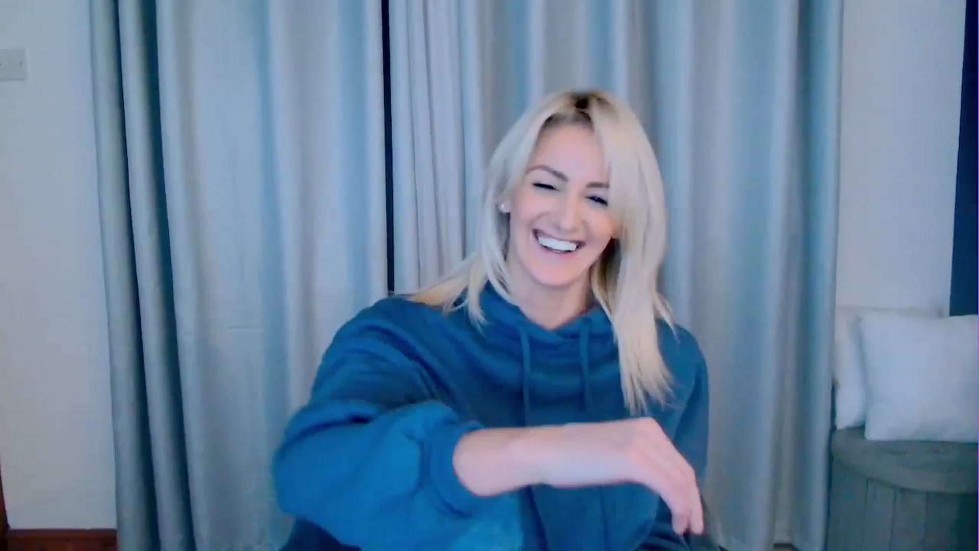 Gallery image thumbnail from SelinaRose's myfreecams stream on, 11/08/2023, 24:01 image 15 of 20