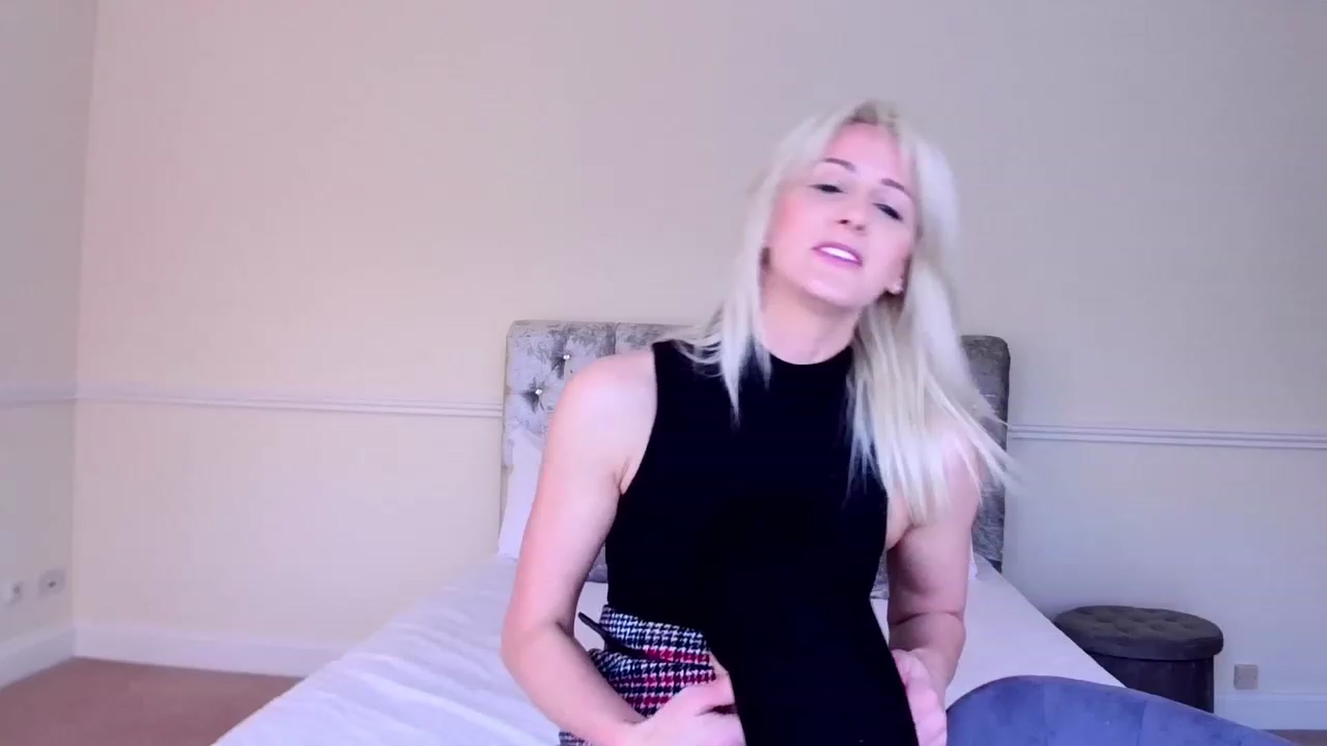 Gallery image thumbnail from SelinaRose's myfreecams stream on, 12/11/2023, 13:17 image 8 of 20