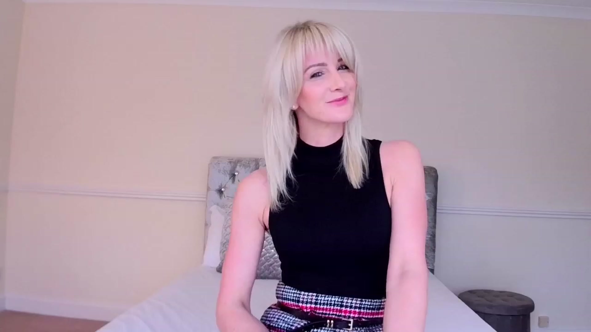 Gallery image thumbnail from SelinaRose's myfreecams stream on, 12/11/2023, 13:17 image 1 of 20
