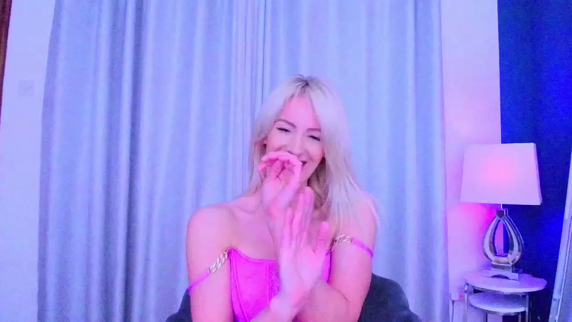 Gallery image thumbnail from SelinaRose's myfreecams stream on, 12/12/2023, 01:30 image 1 of 20