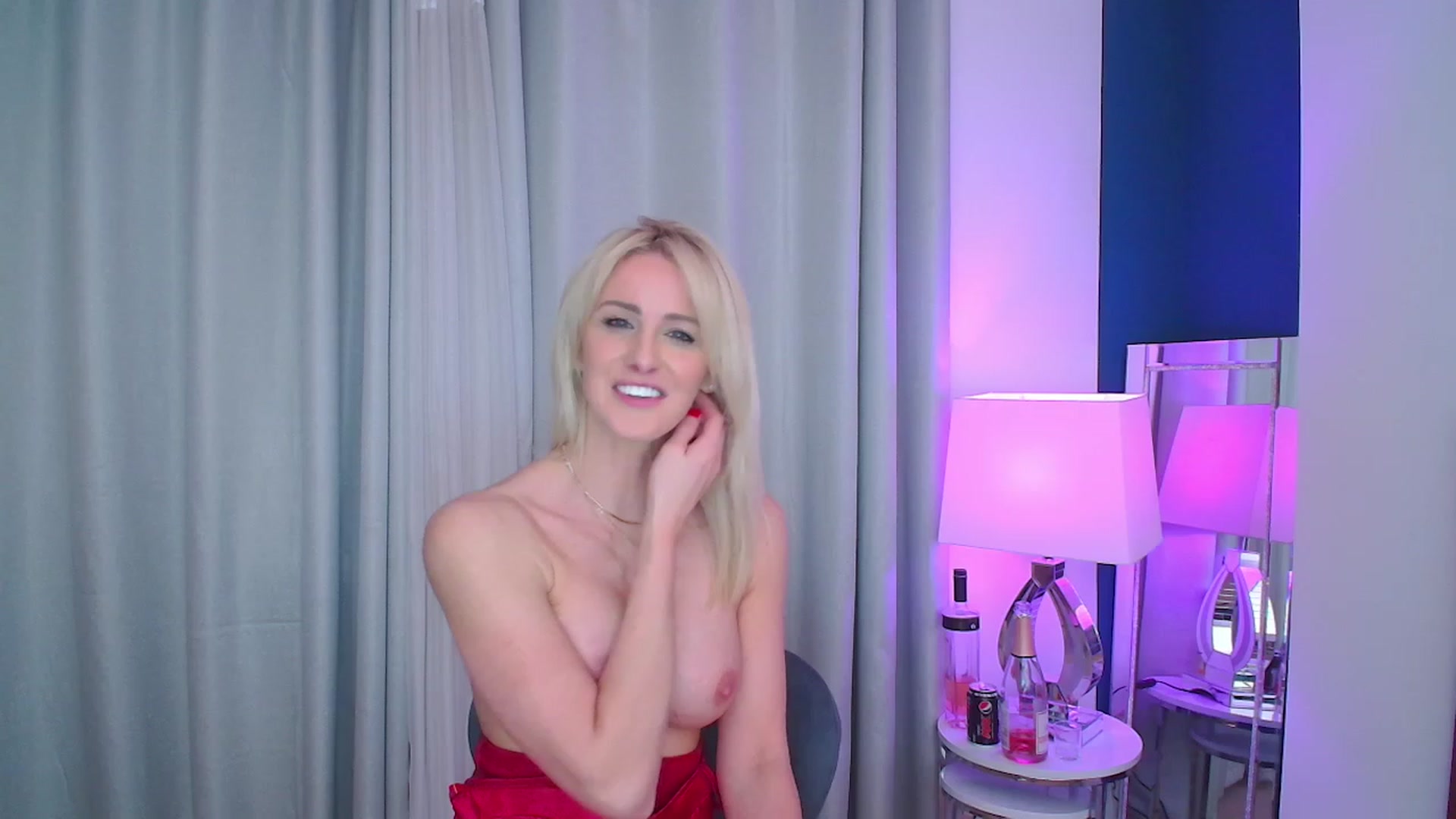 Gallery image thumbnail from SelinaRose's myfreecams stream on, 01/01/2024, 03:30 image 4 of 20