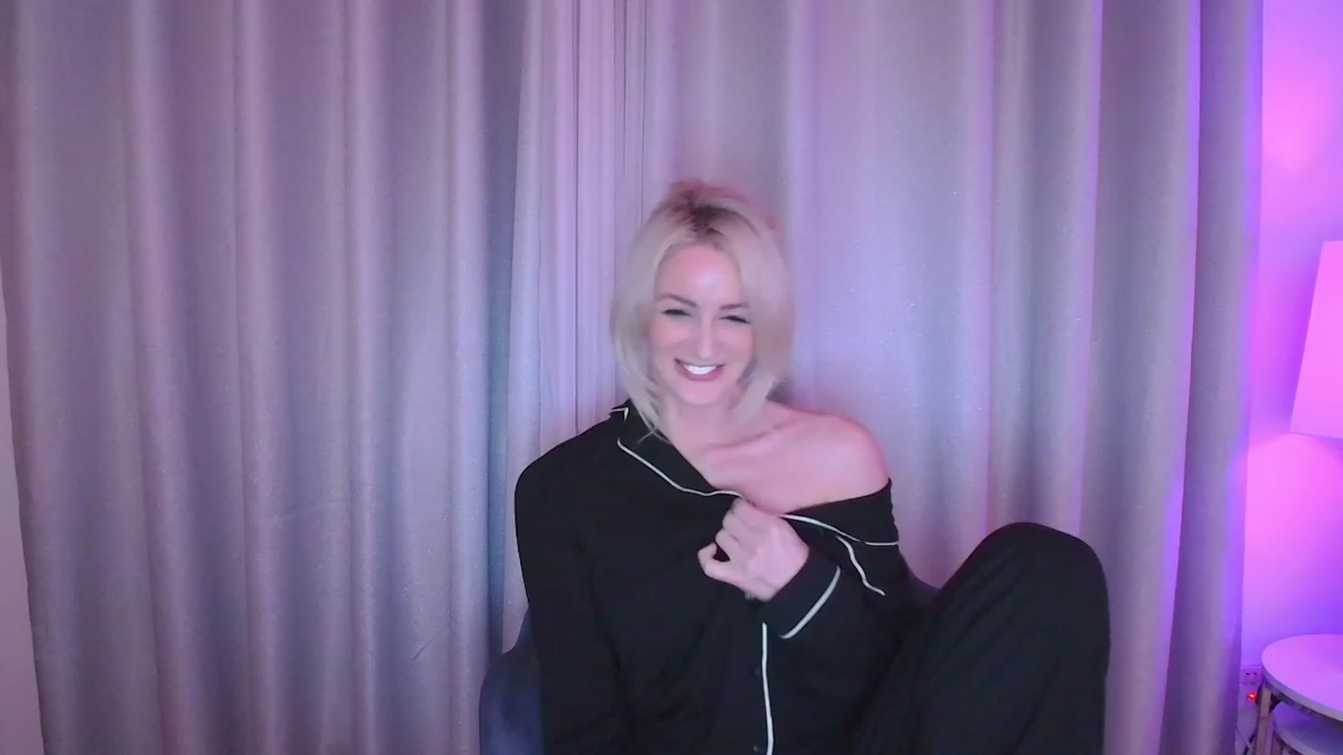 Gallery image thumbnail from SelinaRose's myfreecams stream on, 01/07/2024, 24:03 image 3 of 20