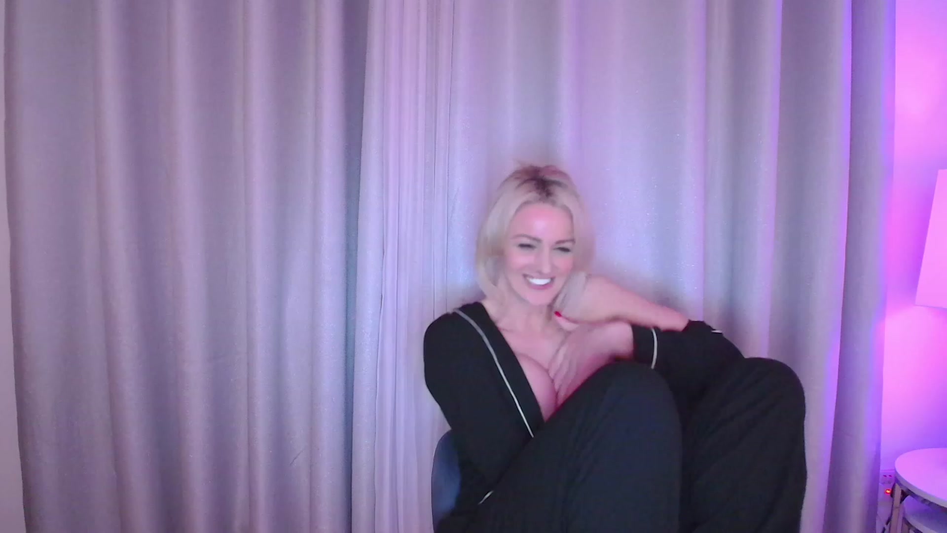 Gallery image thumbnail from SelinaRose's myfreecams stream on, 01/07/2024, 02:26 image 16 of 20