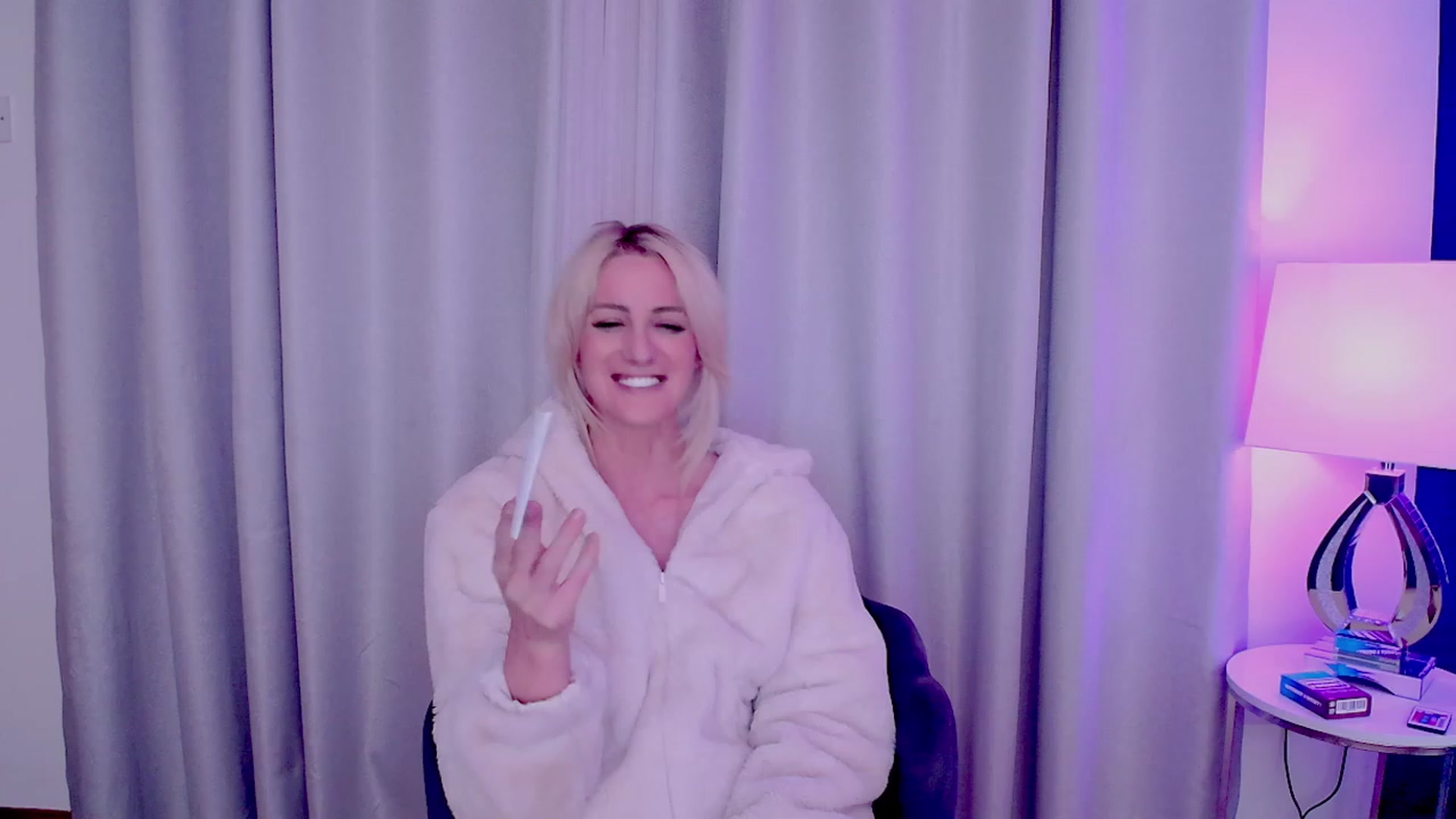 Gallery image thumbnail from SelinaRose's myfreecams stream on, 01/20/2024, 24:44 image 18 of 20