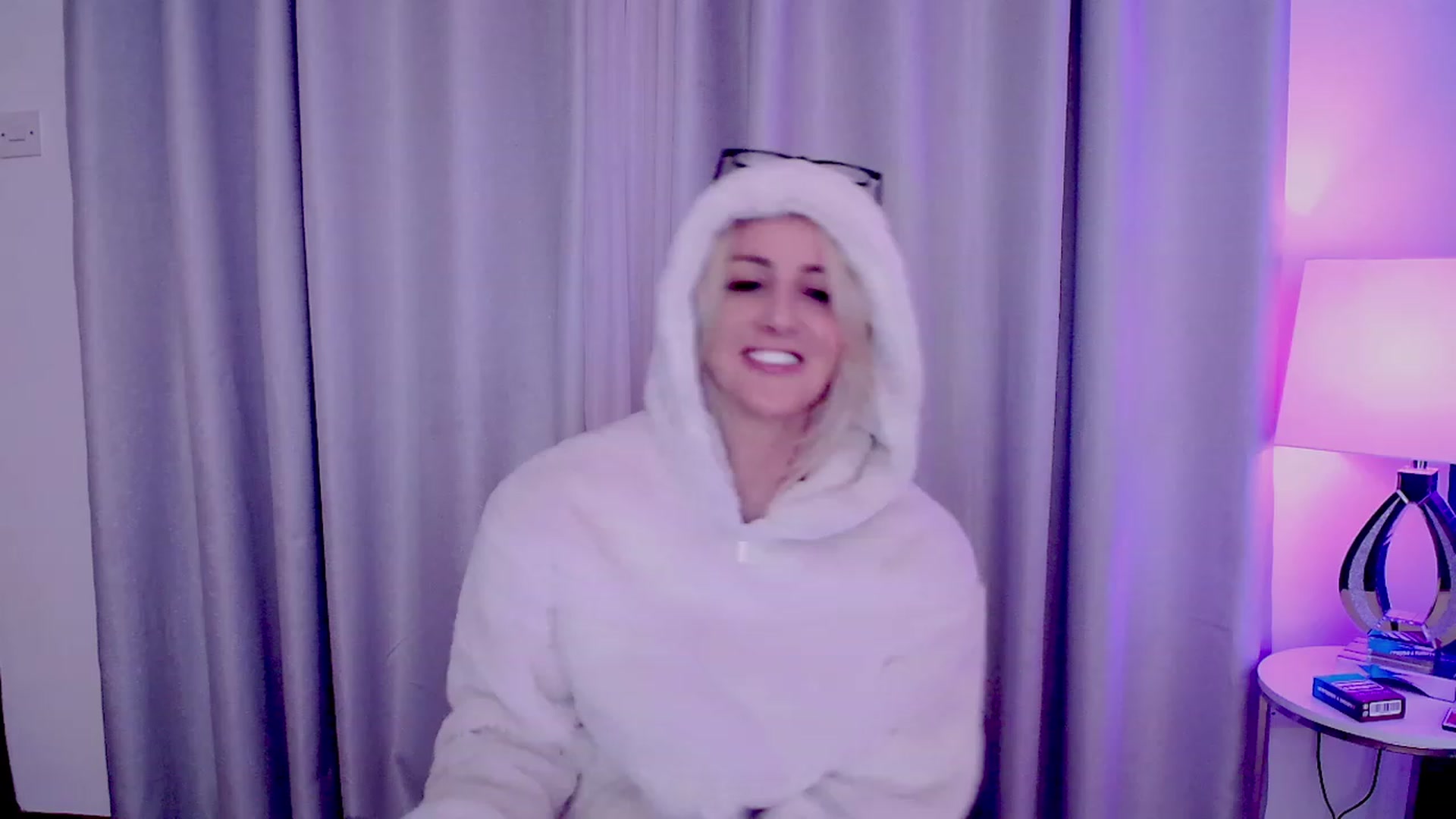 Gallery image thumbnail from SelinaRose's myfreecams stream on, 01/20/2024, 24:44 image 3 of 20