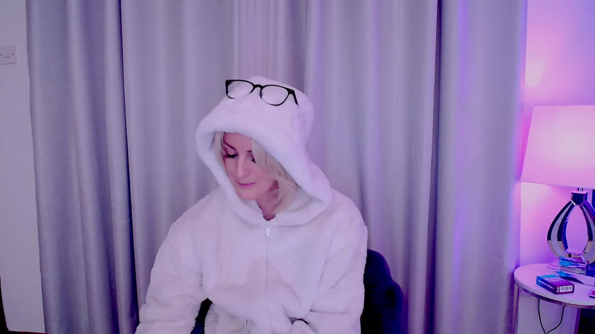 Gallery image thumbnail from SelinaRose's myfreecams stream on, 01/20/2024, 24:44 image 4 of 20