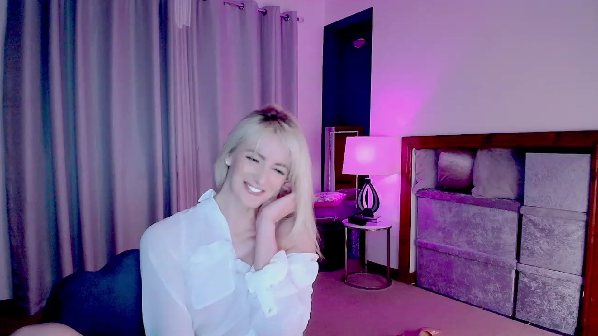 Gallery image thumbnail from SelinaRose's myfreecams stream on, 02/01/2024, 24:09 image 10 of 20