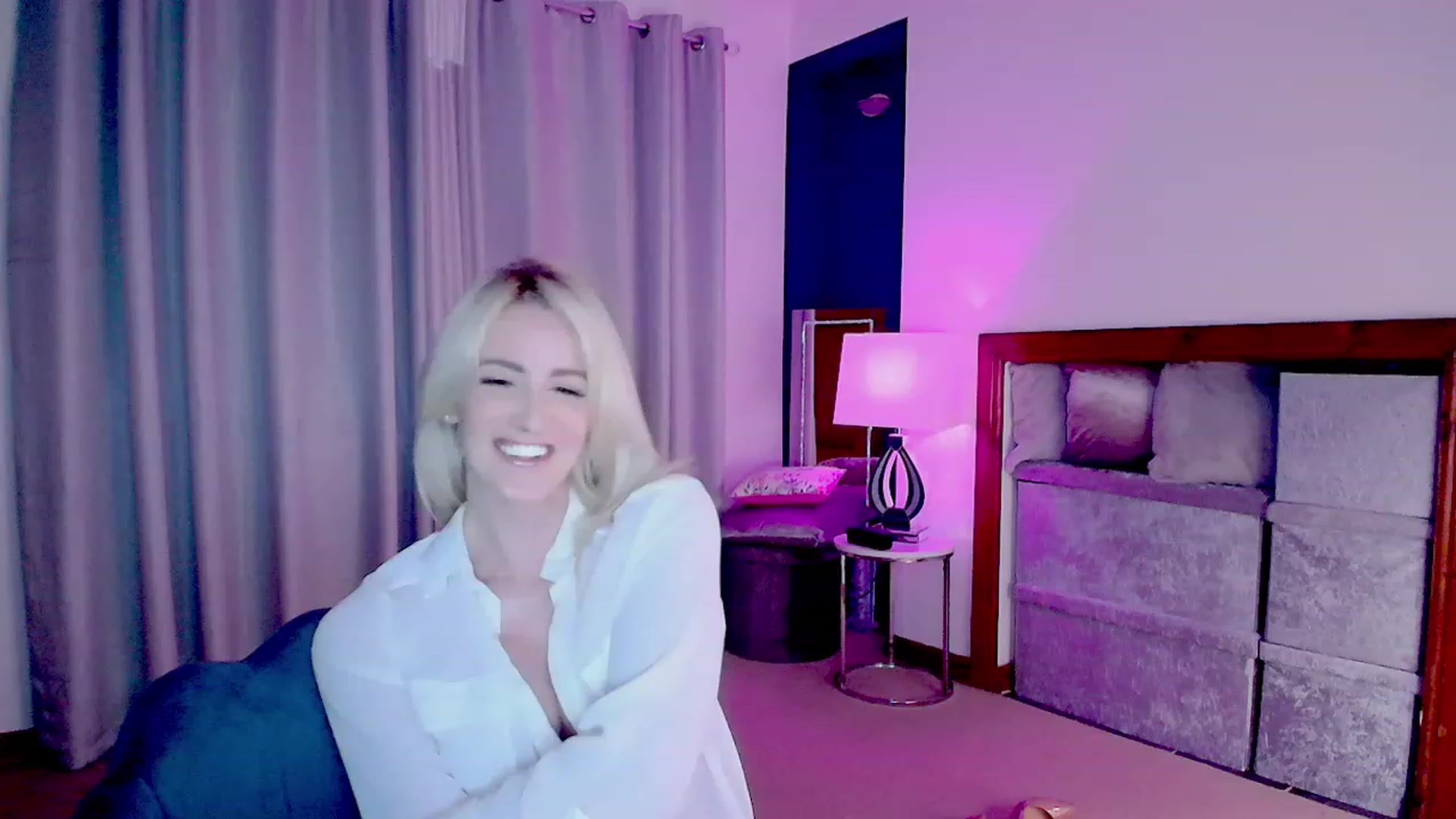 Gallery image thumbnail from SelinaRose's myfreecams stream on, 02/01/2024, 24:09 image 7 of 20