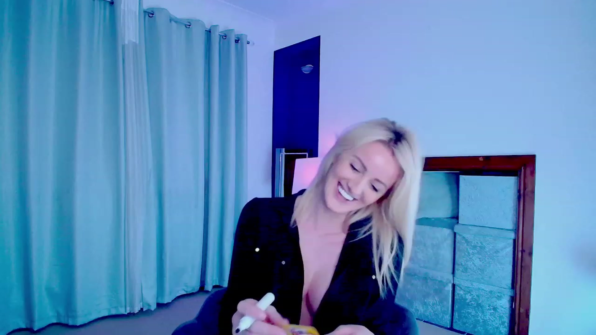 Gallery image thumbnail from SelinaRose's myfreecams stream on, 02/05/2024, 03:22 image 7 of 20