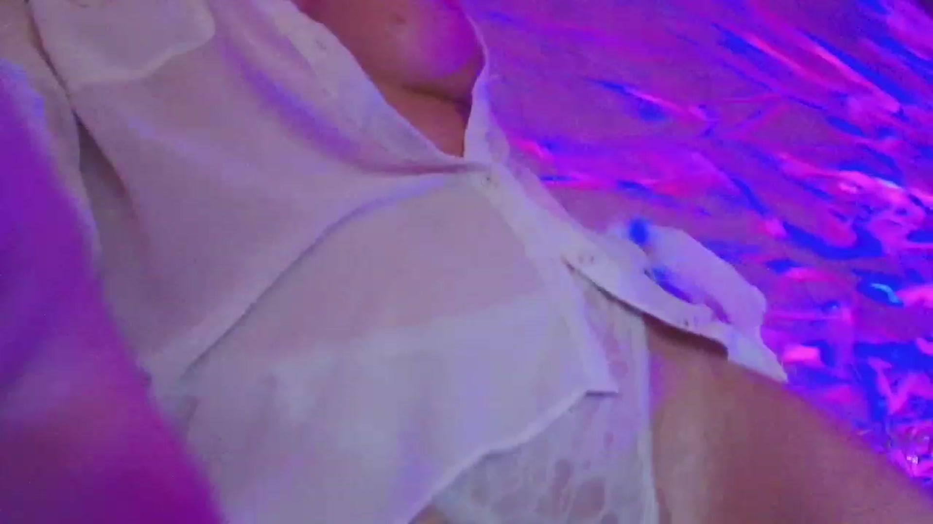Gallery image thumbnail from SelinaRose's myfreecams stream on, 02/08/2024, 23:42 image 15 of 20