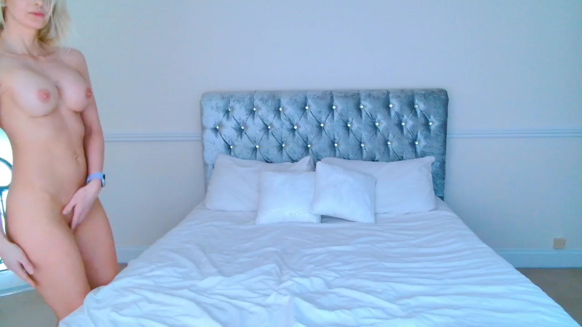 Gallery image thumbnail from SelinaRose's myfreecams stream on, 03/04/2024, 17:45 image 3 of 20