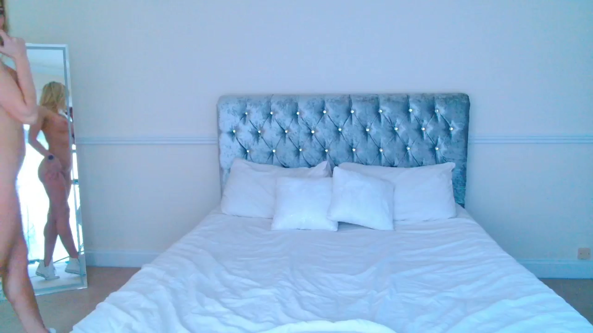 Gallery image thumbnail from SelinaRose's myfreecams stream on, 03/04/2024, 17:45 image 5 of 20