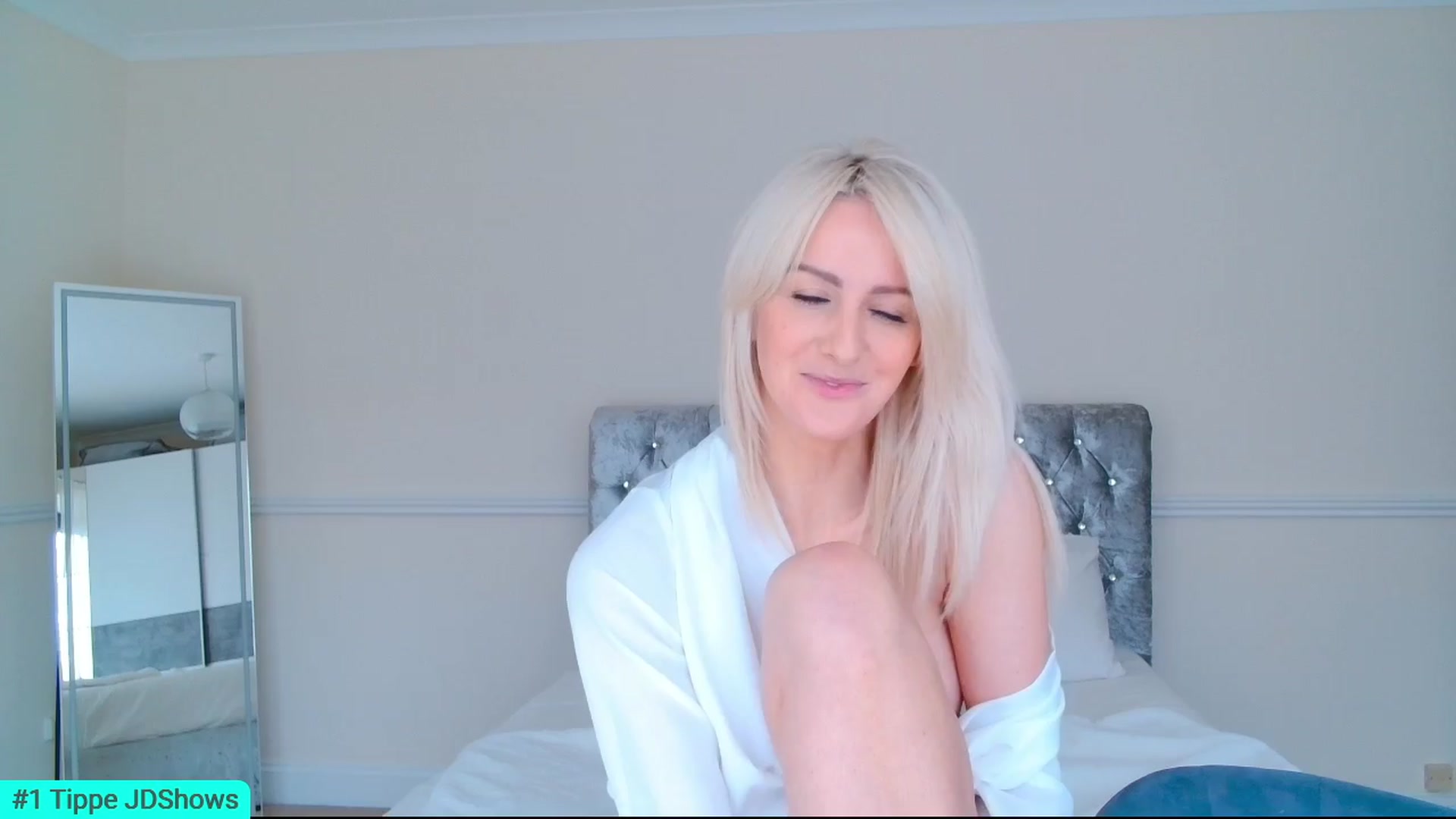 Gallery image thumbnail from SelinaRose's myfreecams stream on, 03/26/2024, 15:34 image 6 of 20