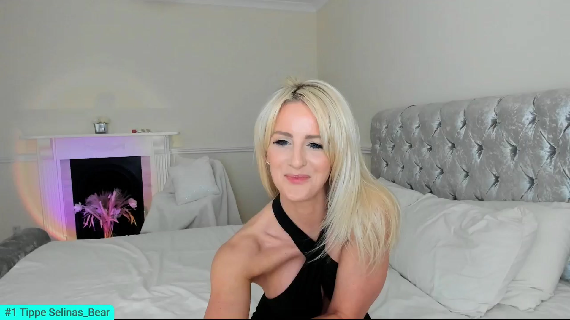 Gallery image thumbnail from SelinaRose's myfreecams stream on, 04/09/2024, 22:33 image 20 of 20