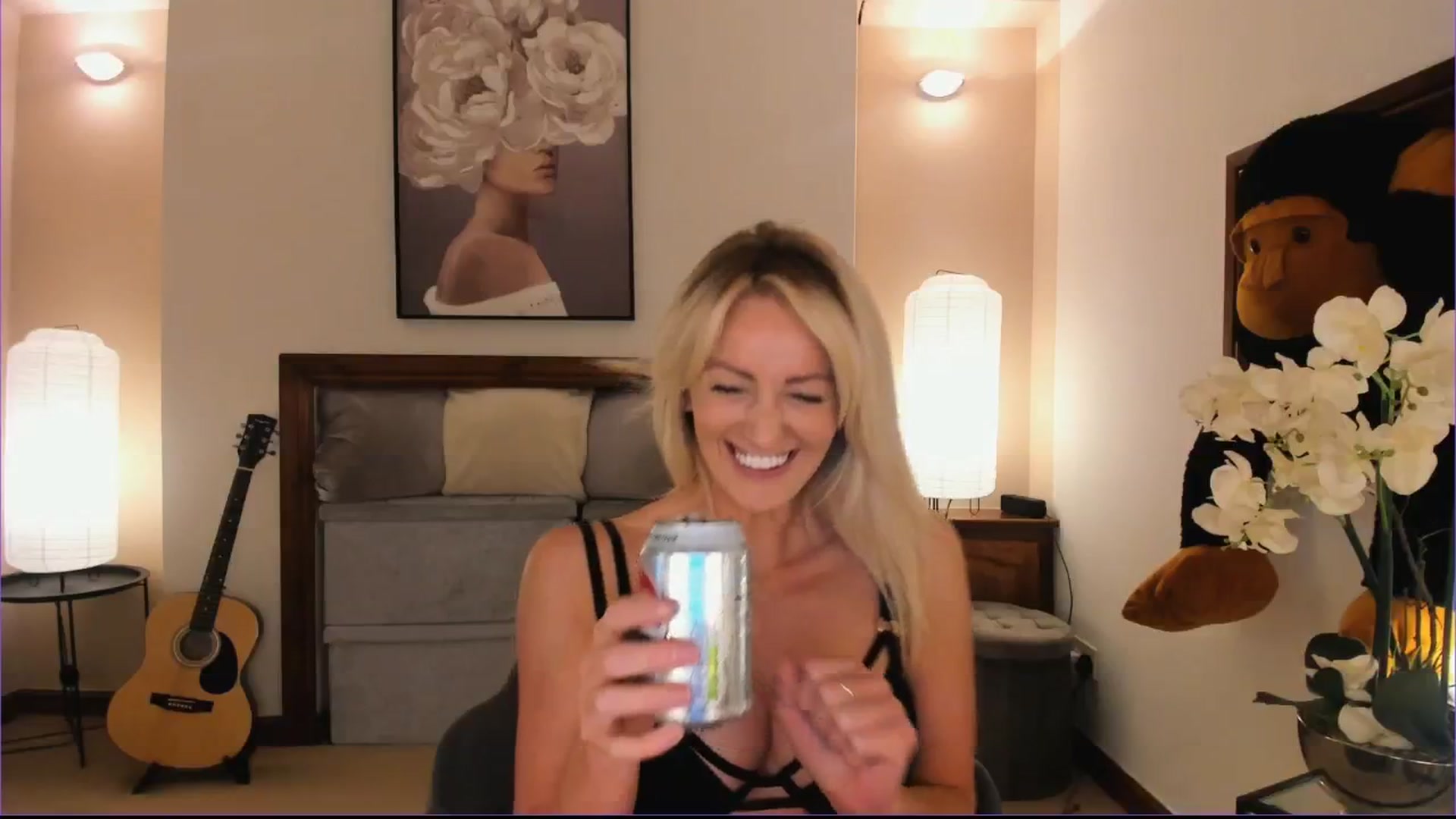Gallery image thumbnail from SelinaRose's myfreecams stream on, 08/06/2024, 04:52 image 8 of 20