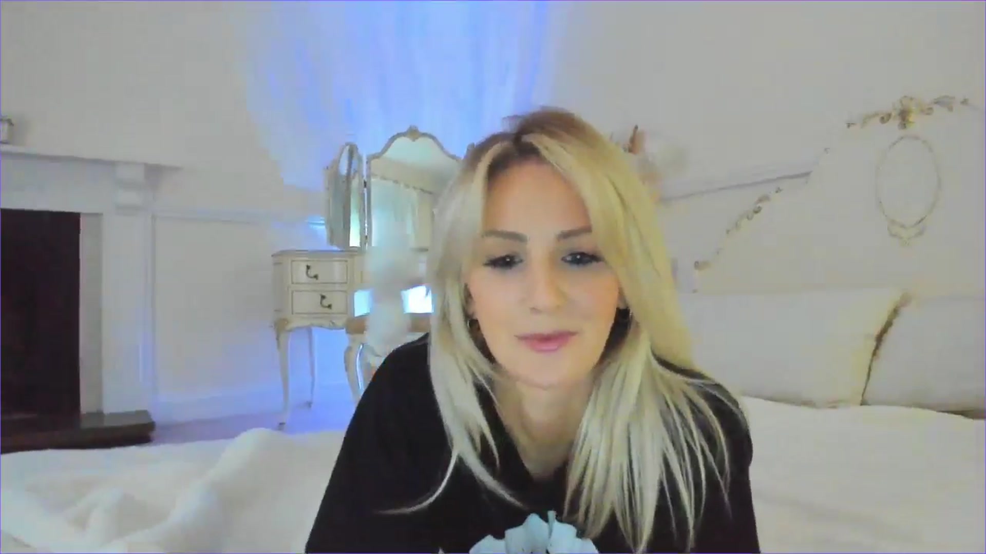 Gallery image thumbnail from SelinaRose's myfreecams stream on, 08/09/2024, 24:00 image 3 of 20