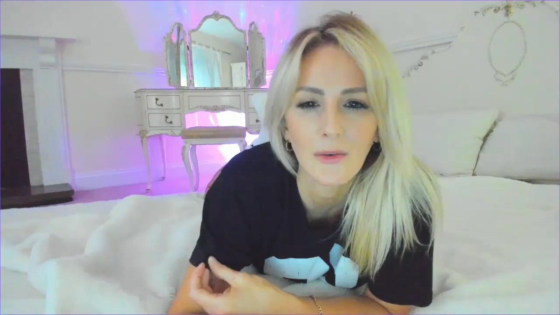 Gallery image thumbnail from SelinaRose's myfreecams stream on, 08/09/2024, 24:00 image 11 of 20