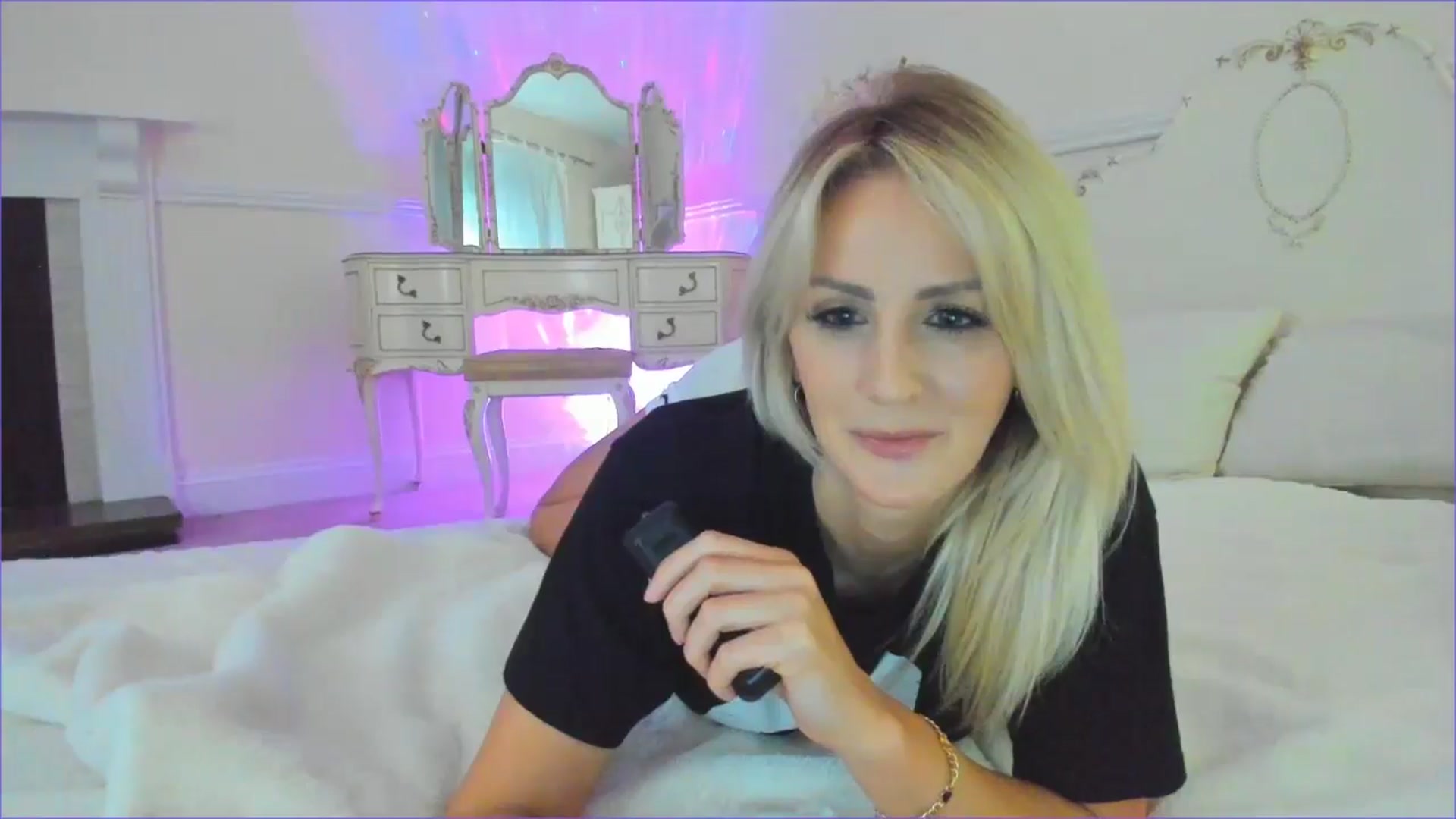 Gallery image thumbnail from SelinaRose's myfreecams stream on, 08/09/2024, 24:00 image 8 of 20