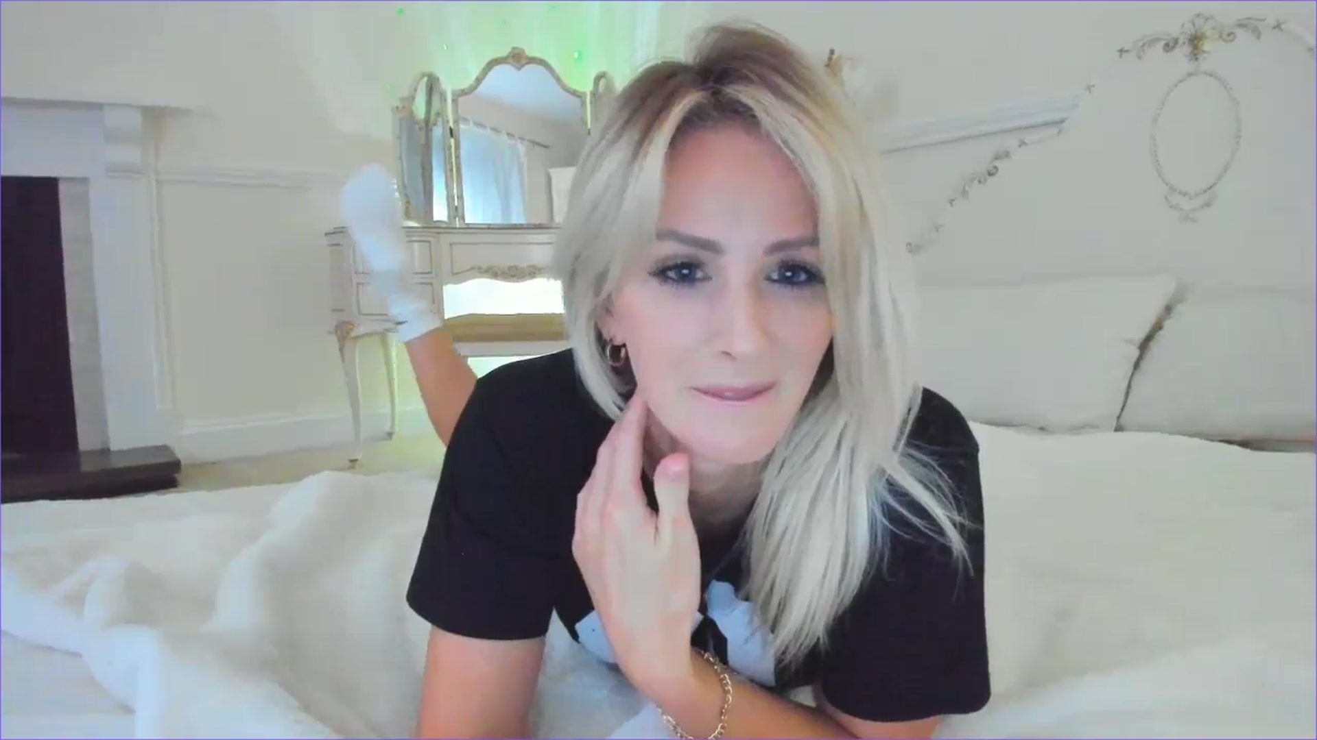 Gallery image thumbnail from SelinaRose's myfreecams stream on, 08/09/2024, 24:00 image 6 of 20
