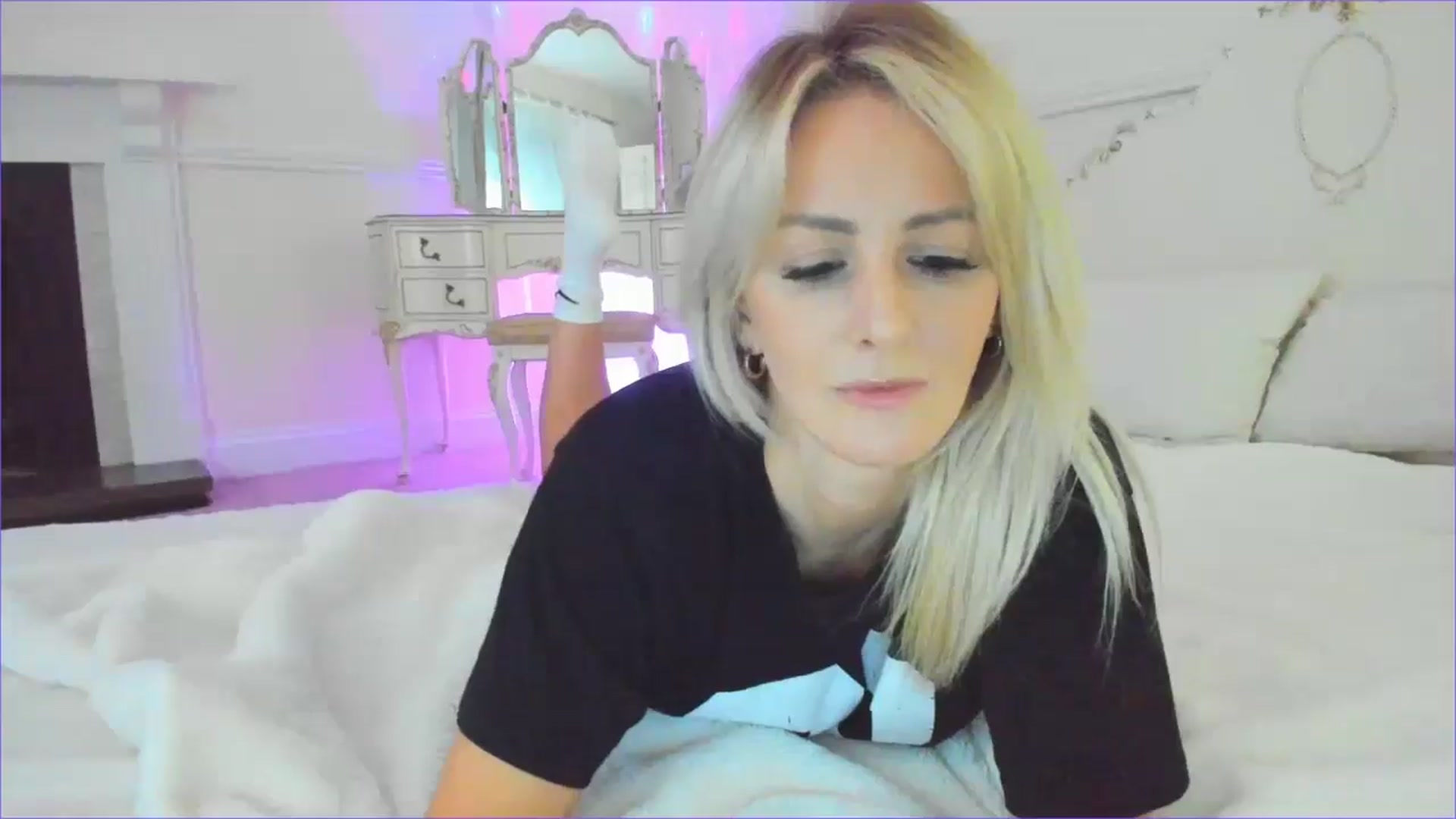 Gallery image thumbnail from SelinaRose's myfreecams stream on, 08/09/2024, 24:00 image 18 of 20