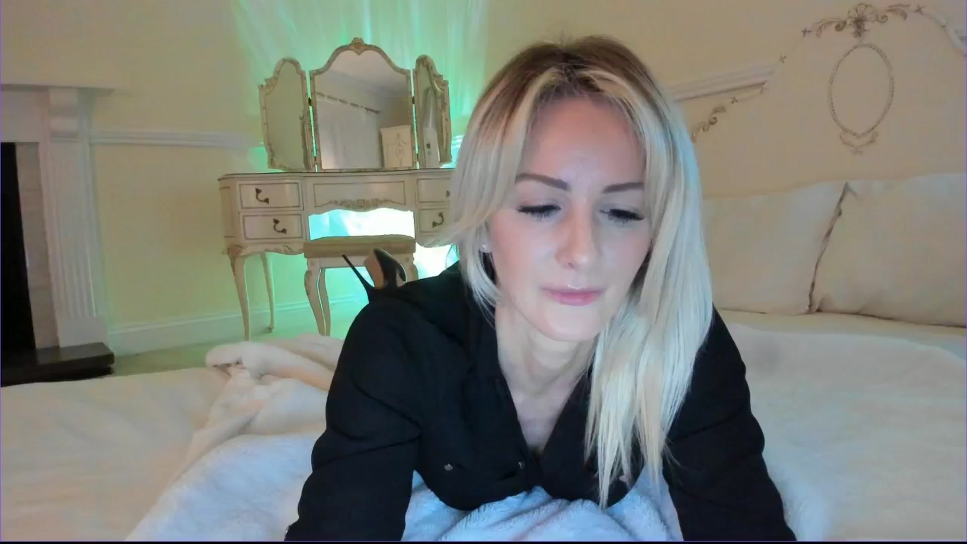 Gallery image thumbnail from SelinaRose's myfreecams stream on, 08/16/2024, 24:02 image 18 of 20