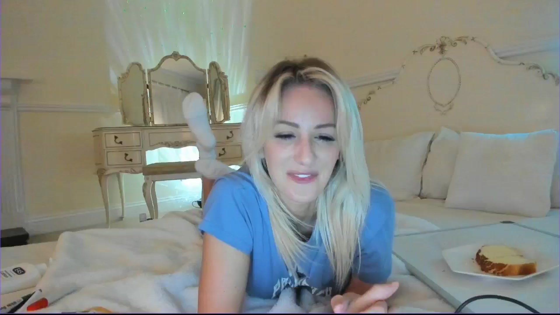 Gallery image thumbnail from SelinaRose's myfreecams stream on, 08/16/2024, 02:46 image 20 of 20